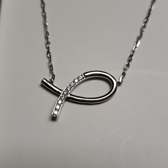 .925 Sterling Silver fish / Ichthys necklace 16" - Picture 2 of 4